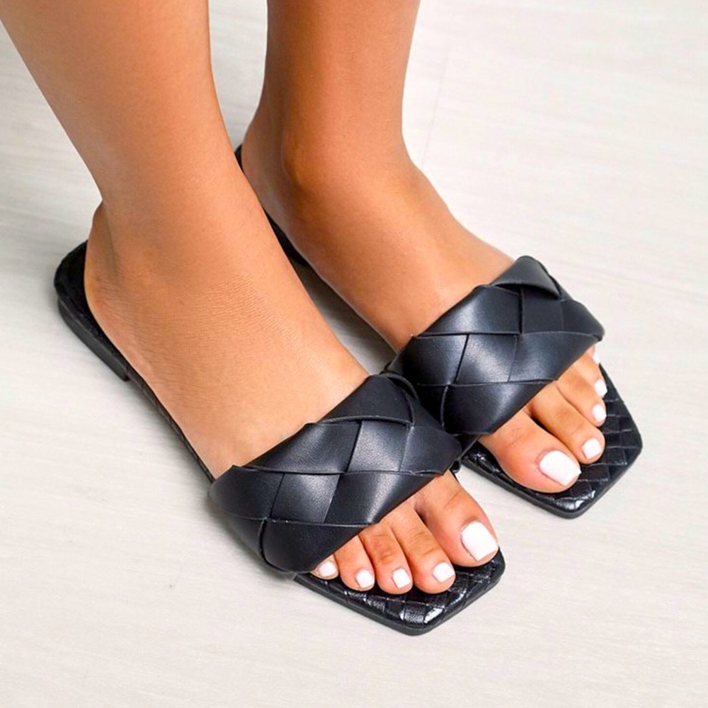 Black woven Slides
